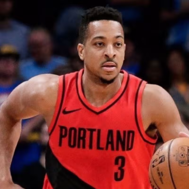 CJ McCollum llega a un acuerdo con Portland por 100 millones