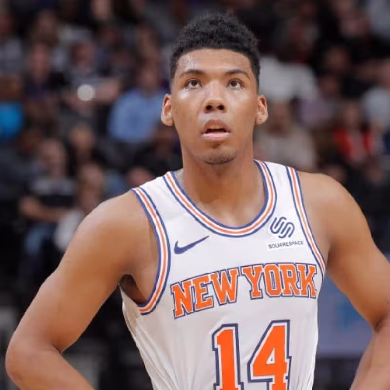Trier vuela ante los Nets, sin ningún compañero cerca suyo. Foto: nba,com