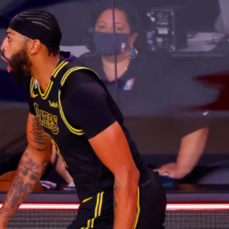 Anthony Davis, héroe de los Lakers ante los Nuggets.