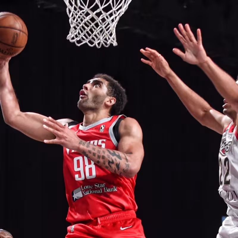 Houston Rockets firma al jugador Anthony Lamb a través de un contrato dual