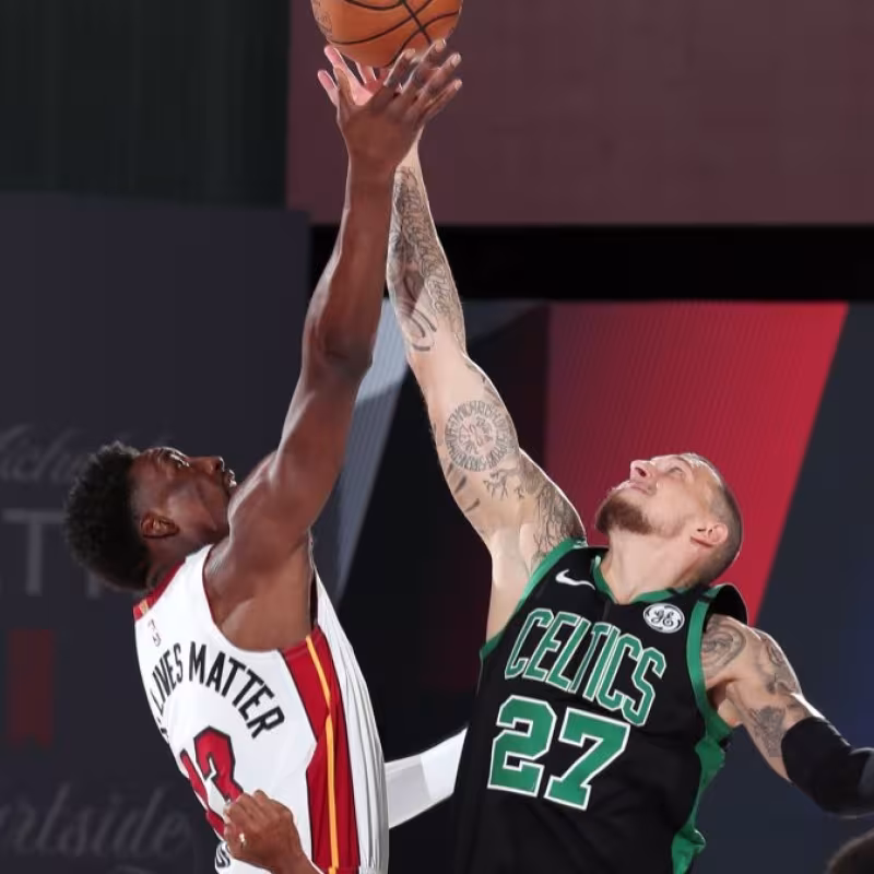 Bam Adebayo y PJ Tucker lideraron el triunfo de Miami Heat.
