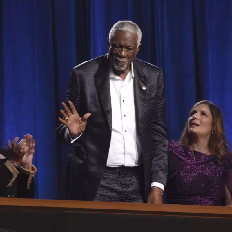 Bill Russell carga contra Trump