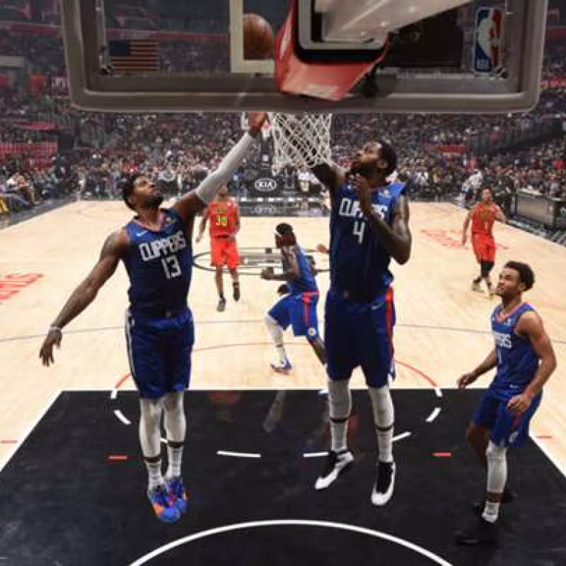 Paul George debutó en casa y dio un verdadero recital