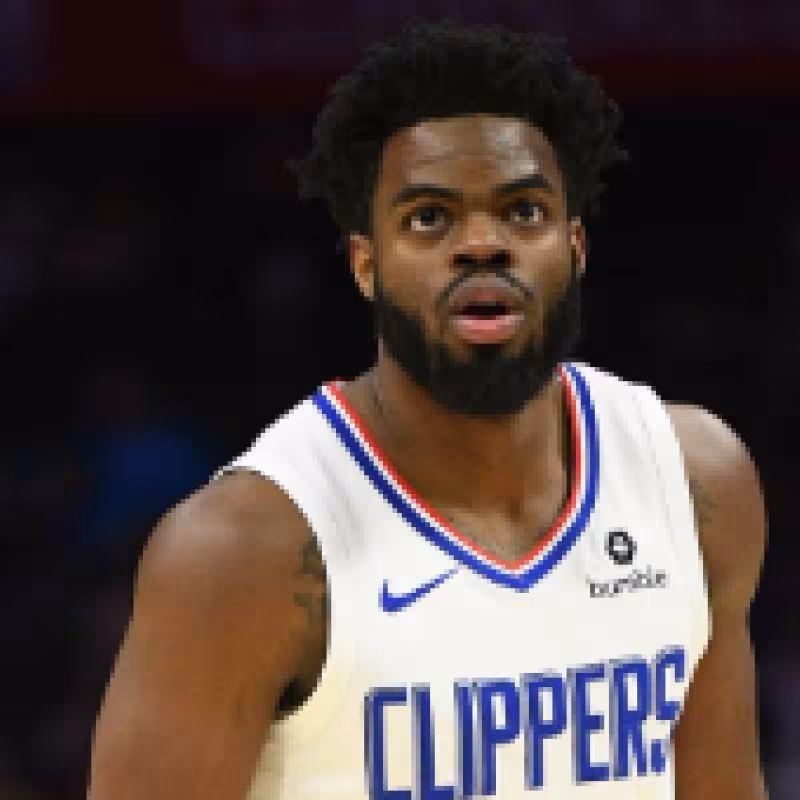 Los 76ers acordaron un contrato por un año con Derrick Walton Jr