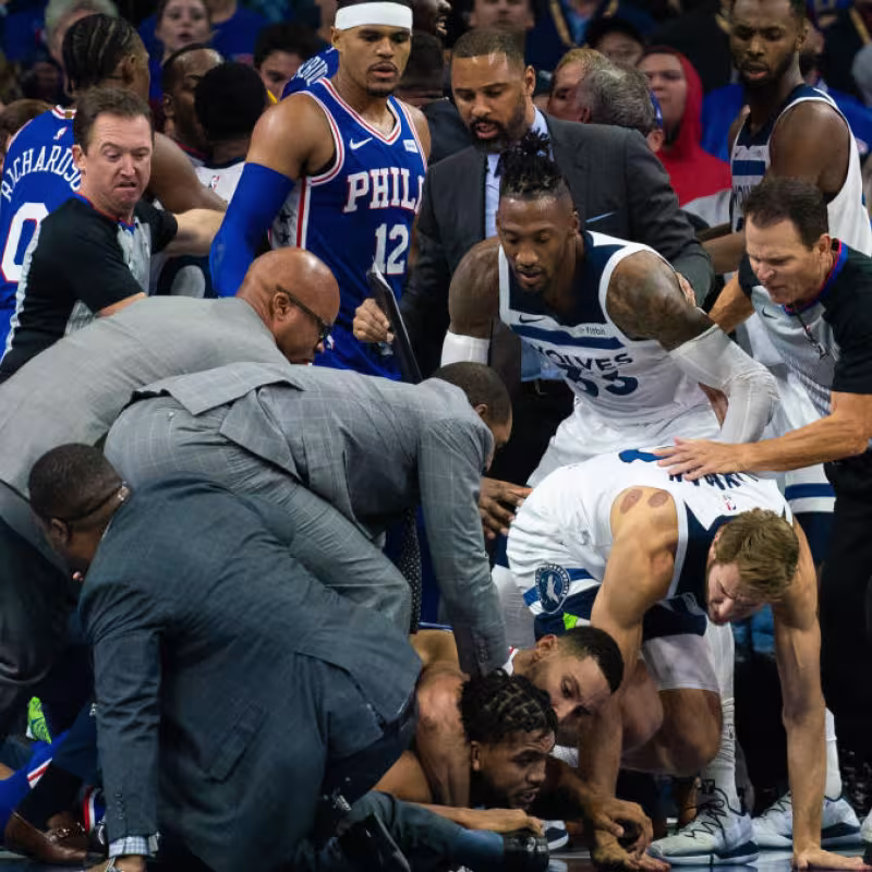 Los Sixers denuncian que fue KAT el que comenzó la pelea