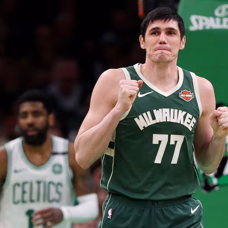 Agencia Libre 2020: Milwaukee Bucks corta Ersan Ilyasova