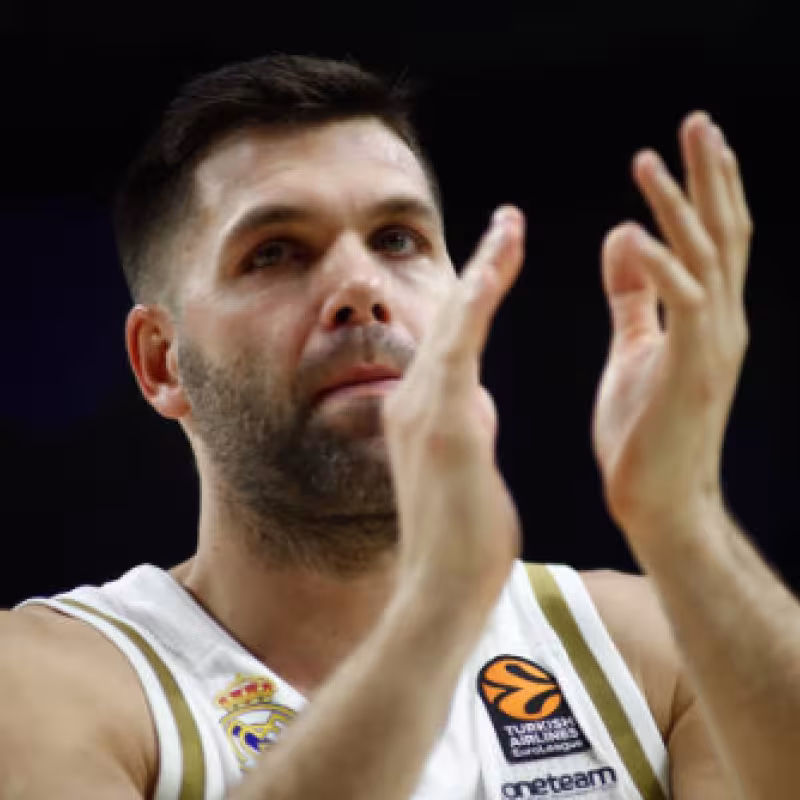 Felipe Reyes cumple 40 años