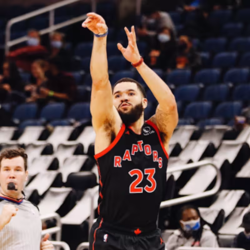 Históricos 54 puntos de Fred VanVleet en el triunfo de los Raptors ante los Magic
