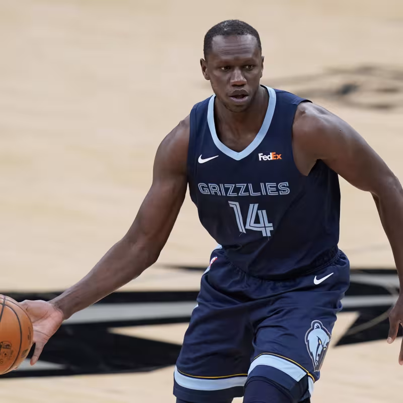 San Antonio Spurs y lo que podría aportar Gorgui Dieng, su nuevo fichaje