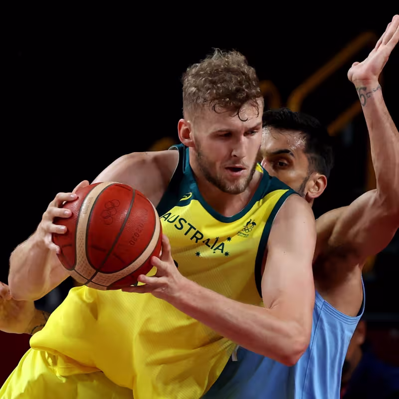 Los Spurs se hacen con otra estrella internacional: llega el australiano Jock Landale