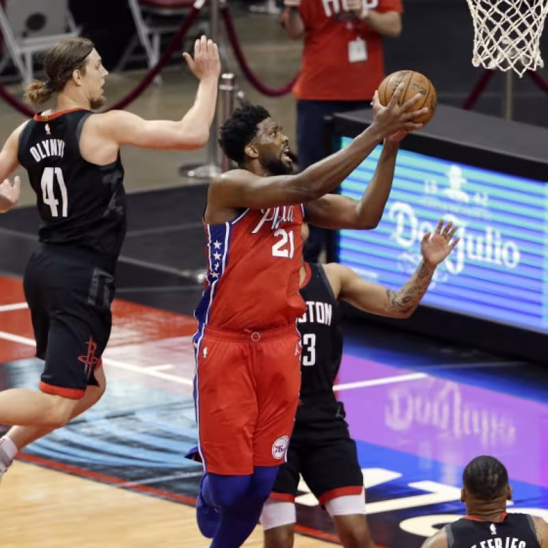 Joel Embiid, una exhibición histórica en apenas 25 minutos