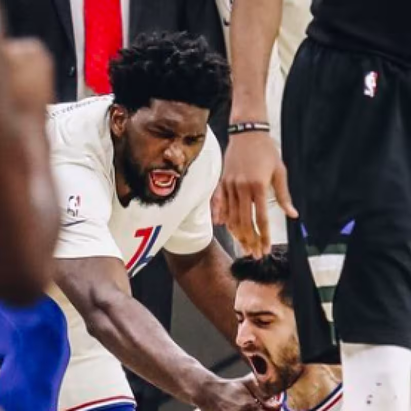 Las mejores imágenes de la derrota de los Bucks en Philadelphia y de la exhibición de Joel Embiid