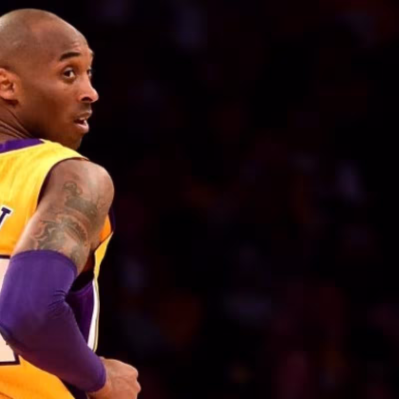 Kobe Bryant, con la elástica de los Lakers.