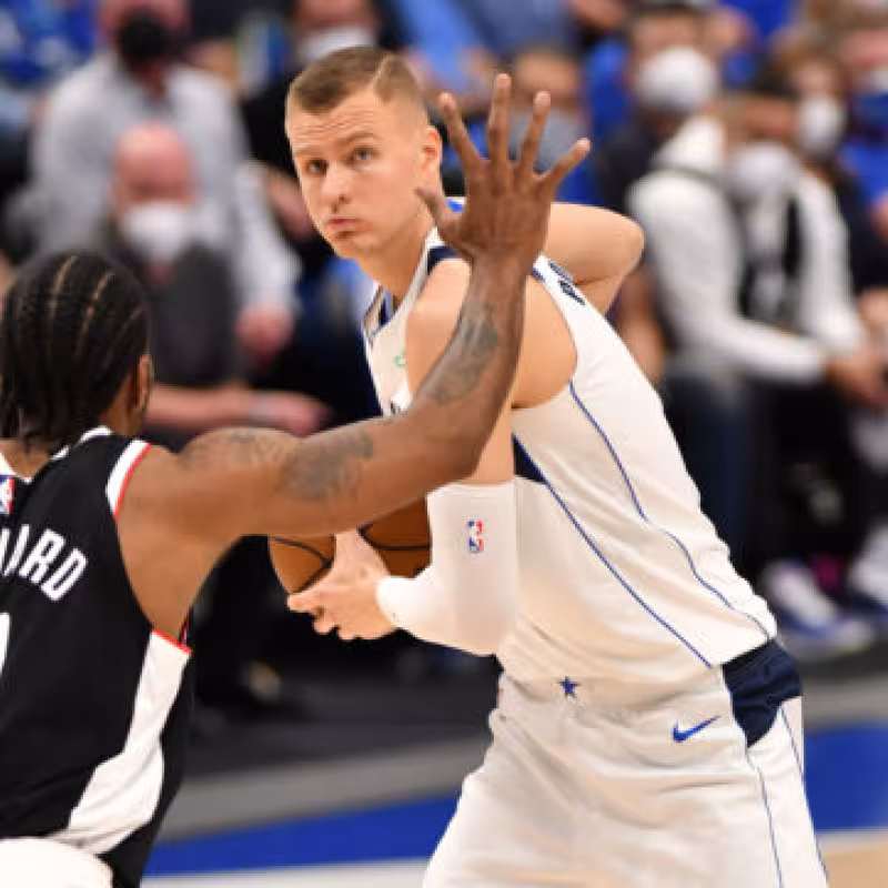 Kristaps Porzingis, responsable eliminación Dallas Mavericks. Foto: gettyimages