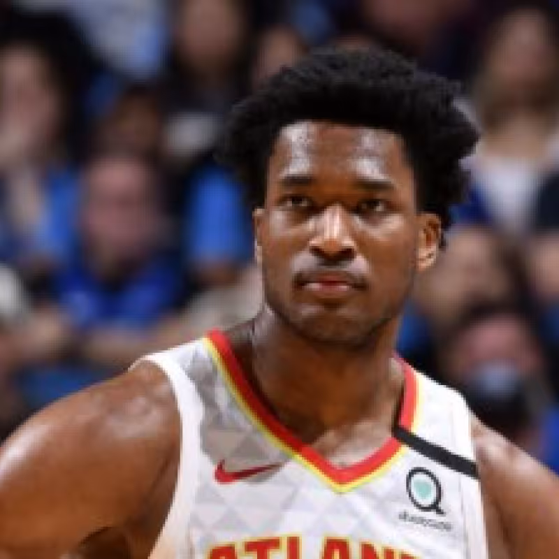 Es oficial la firma de Damian Jones por Los Angeles Lakers