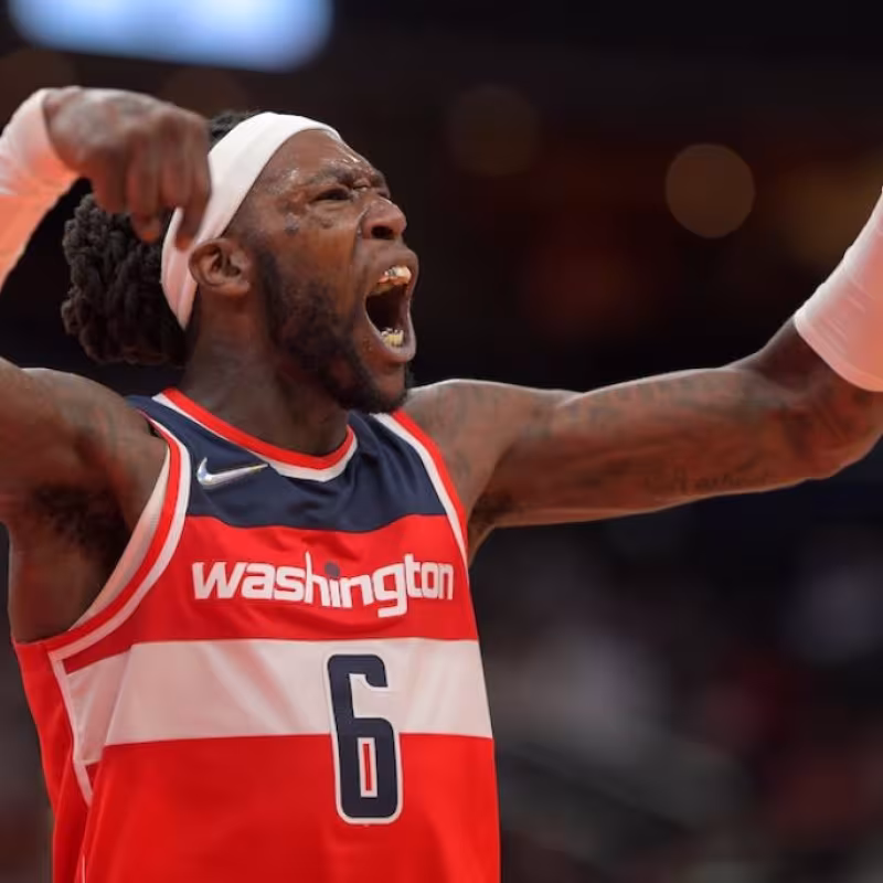 Montrezl Harrell cambia Washington por Charlotte
