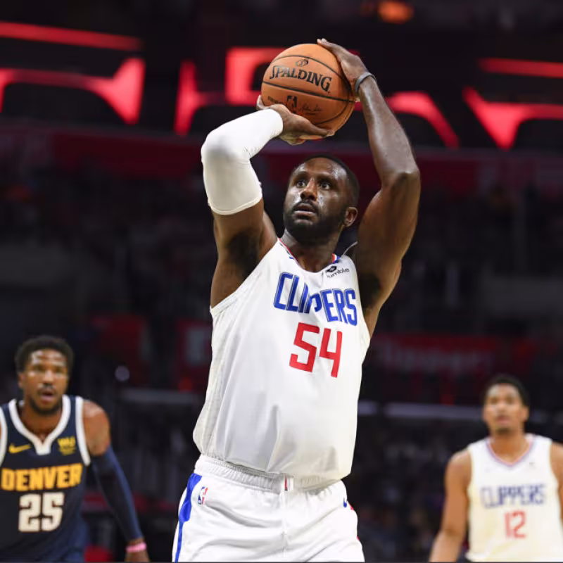 Patterson lanzando un tiro libre en los Clippers. Foto: nba.com