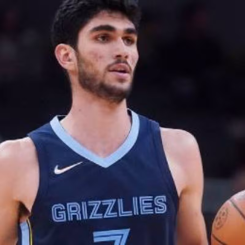 Debut de Santi Aldama en la NBA: 7 puntos en la derrota de Memphis ante Portland