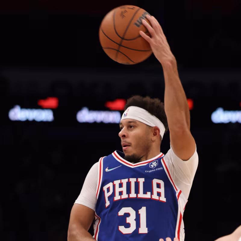 Inesperado traspiés de Knicks y sólido triunfo de Sixers