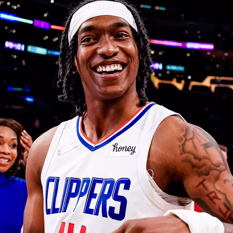 Los Clippers vuelven a vencer a los Lakers en el derbi angelino con muy poco de LeBron y Westbrook