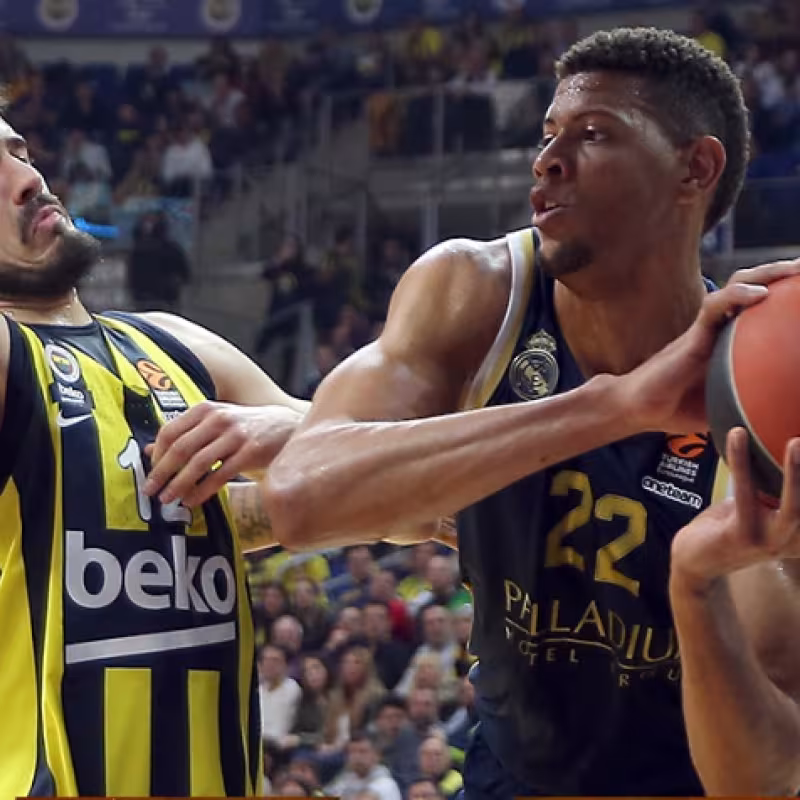 El Real Madrid mantiene la dinámica de la Copa del Rey y arrolla al Fenerbahçe en Euroliga (65-94)