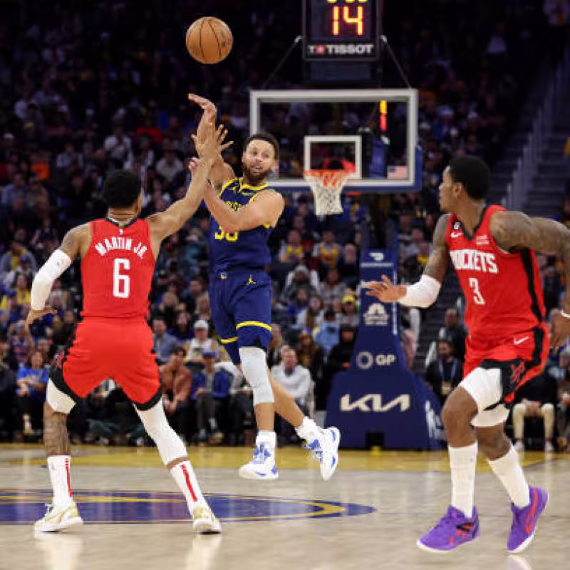 Stephen Curry, tiros fake. Foto: gettyimages