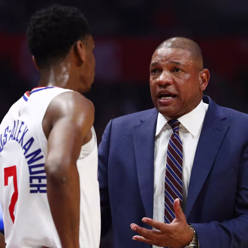 Doc Rivers, entrenador de Philadelphia 76ers.