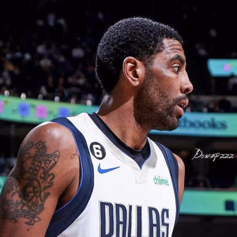 Kyrie Irving, nuevo jugador de Dallas Mavericks.