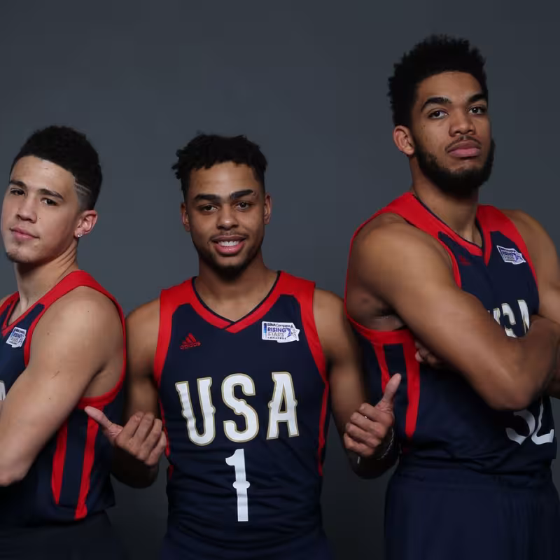 Devin Booker, D'Angelo Russell y Karl-Anthony Towns