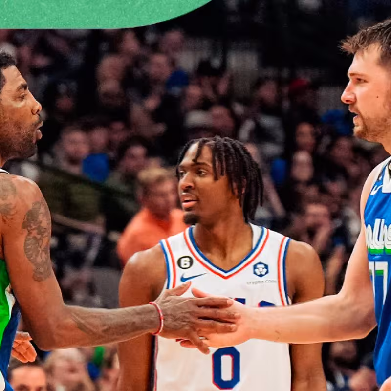 Kyrie Irving y Luka Doncic, estrellas de Dallas Mavericks.