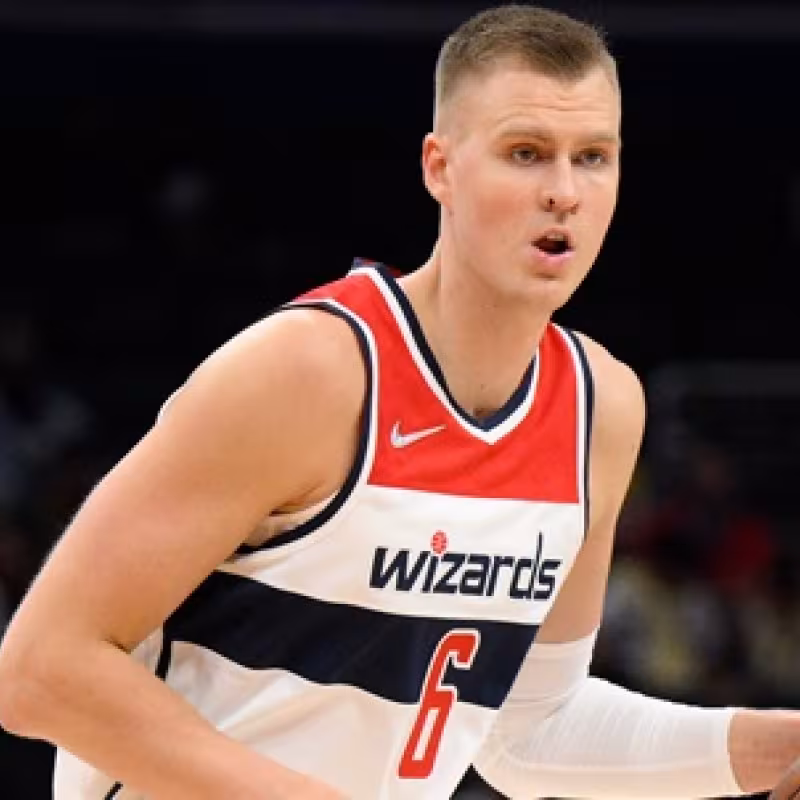 Kristaps Porzingis, jugador de Washington Wizards.
