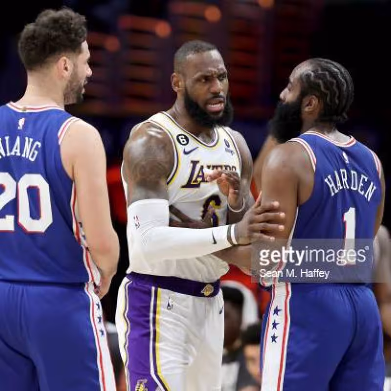 Georges Niang, LeBron James y James Harden