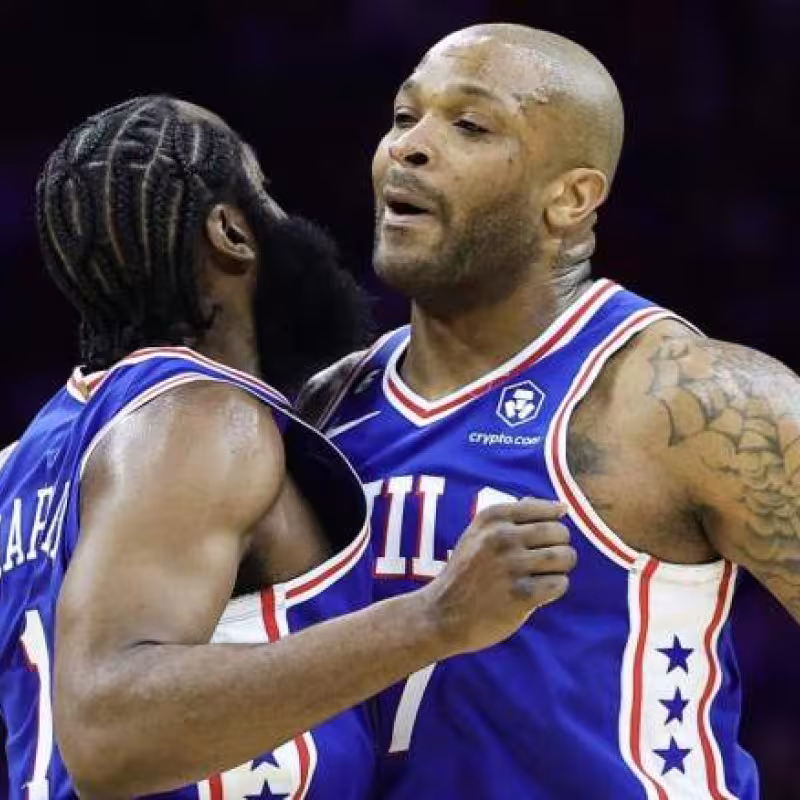 James Harden y PJ Tucker
