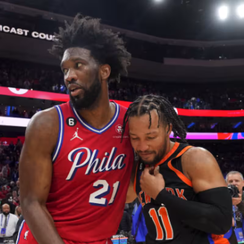 Joel Embiid suena para New York Knicks.