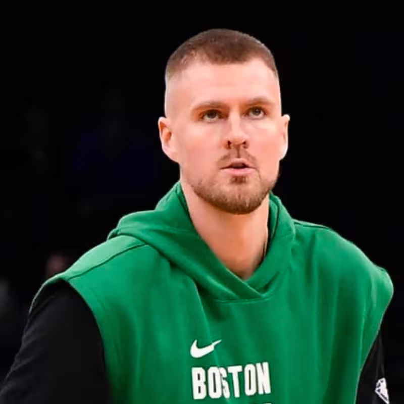 Kristaps Porzingis, jugador de Boston Celtics.
