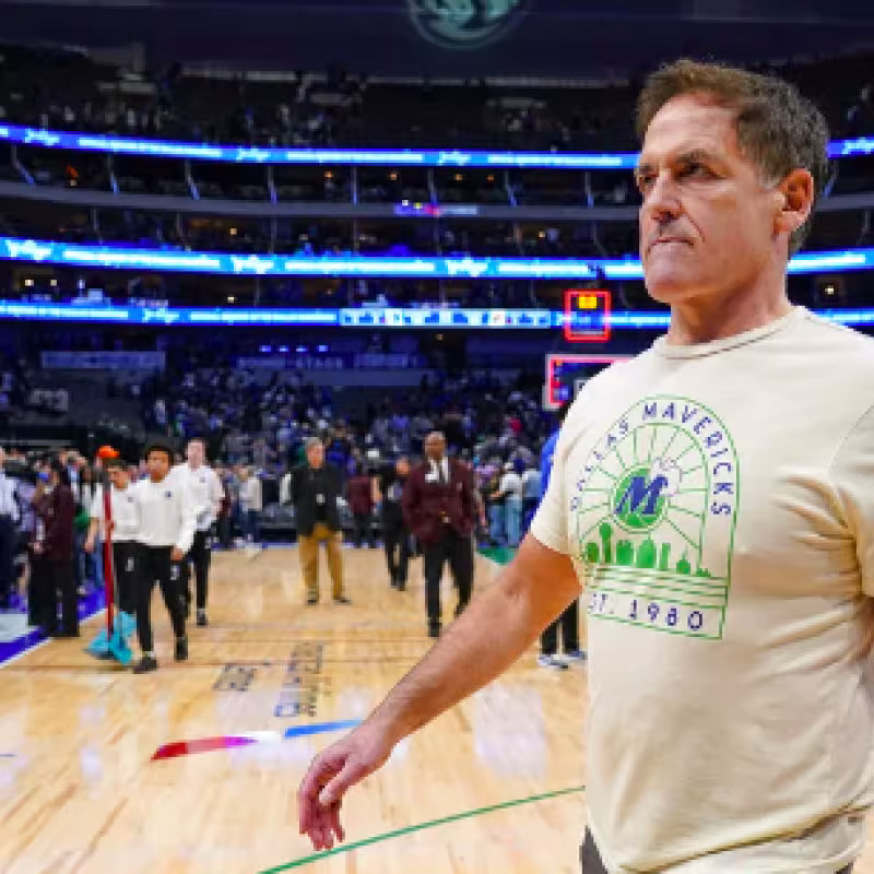 Mark Cuban ya no es el máximo accionista de los Mavs. 
