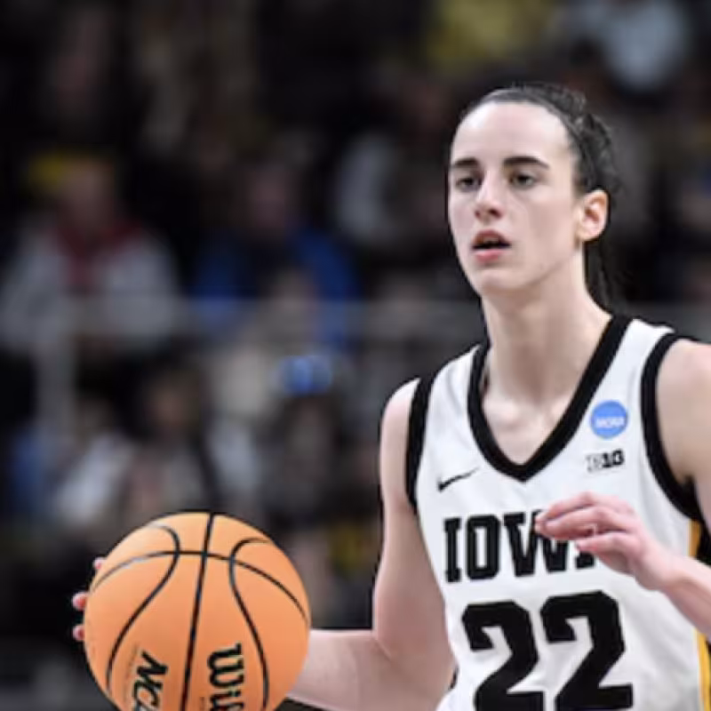 Caitlin Clark, jugadora de la NCAA.