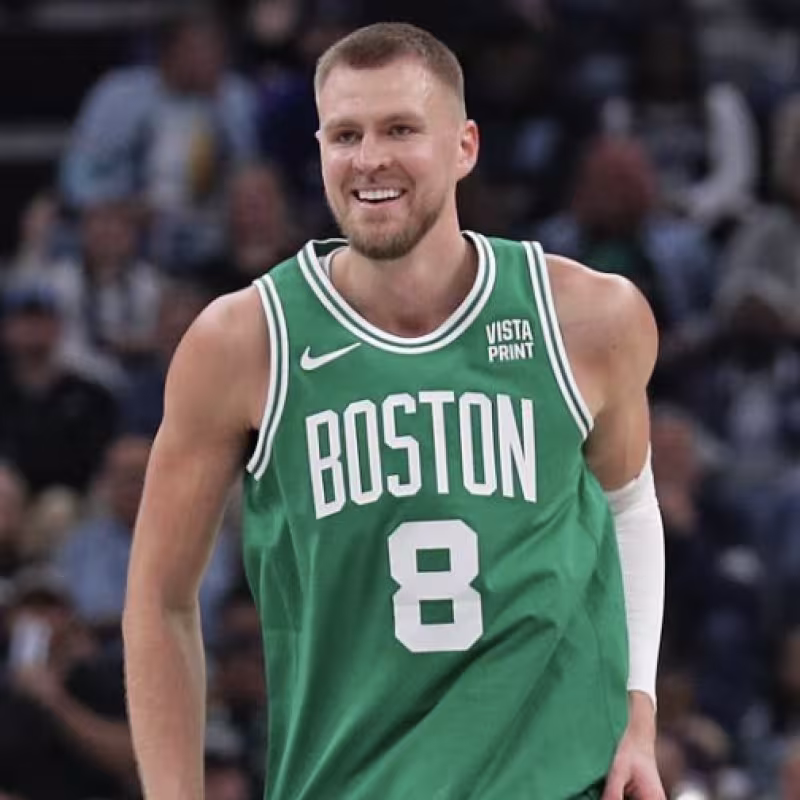Kristaps Porzingis, jugador de Boston Celtics. 