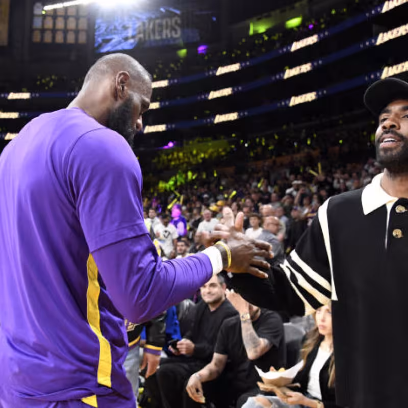 LeBron James y Kyrie Irving