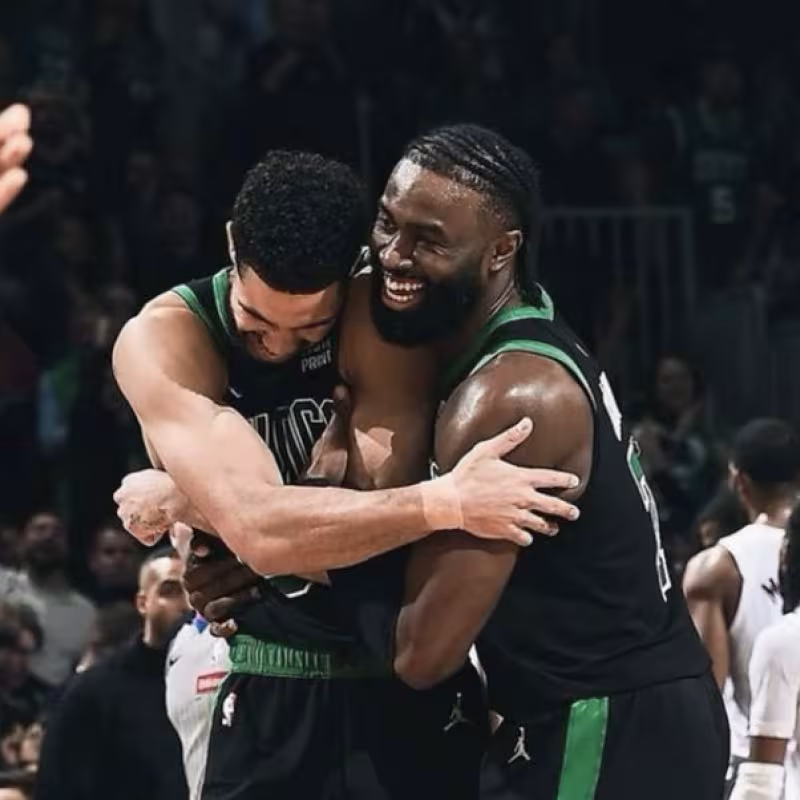 Tatum y Brown, estrellas de Boston Celtics.