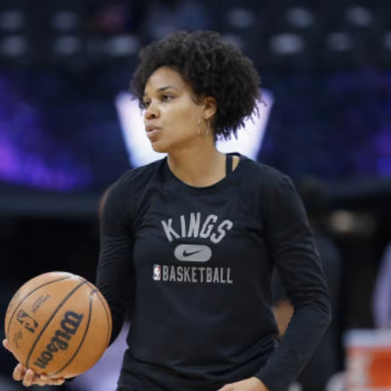 Lindsey Harding, nueva entrenadora de Los Angeles Lakers.