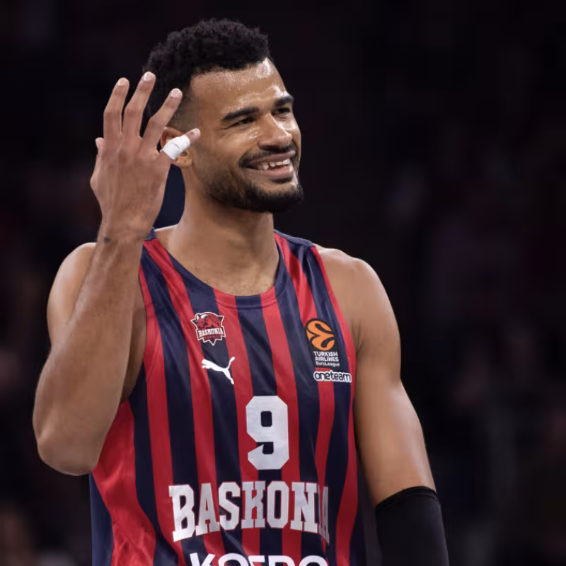 Luwawu Cabarrot en la victoria sobre el Partizan de Belgrado
