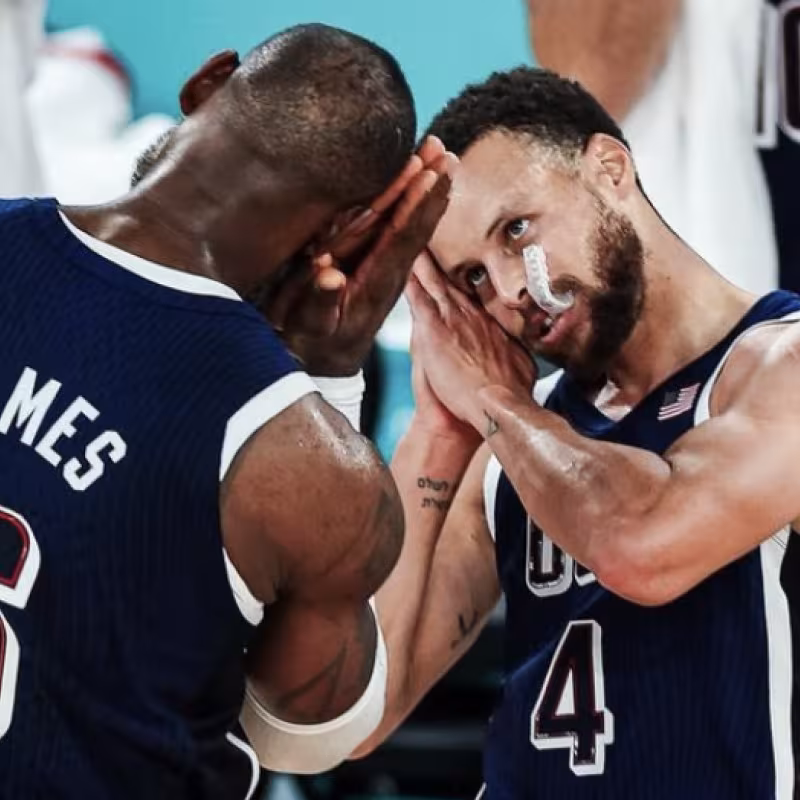Stephen Curry, junto a LeBron James: ¿volverán a jugar juntos?