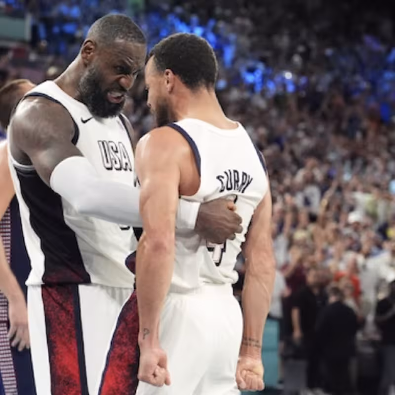 LeBron James y Stephen Curry, estrellas de la NBA.