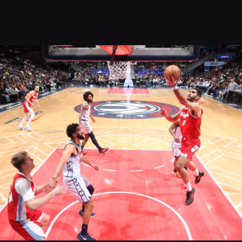 Santi Aldama, actuación ante Warriors. Foto: gettyimages