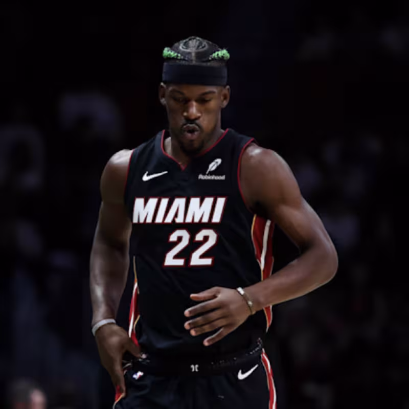 Jimmy Butler da vergüenza ajena por su comportamiento inapropiado.