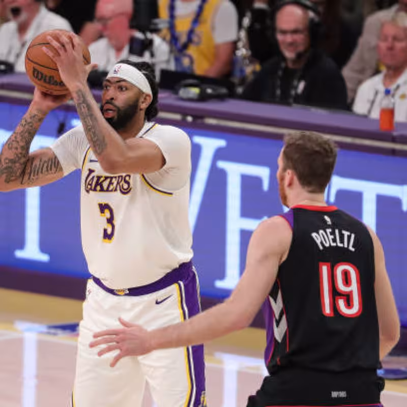 Lakers busca el pívot ideal. Foto: gettyimages