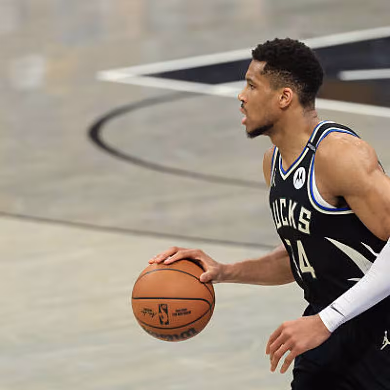 Giannis Antetokounmpo, futuro con Milwaukee Bucks. Foto: gettyimages