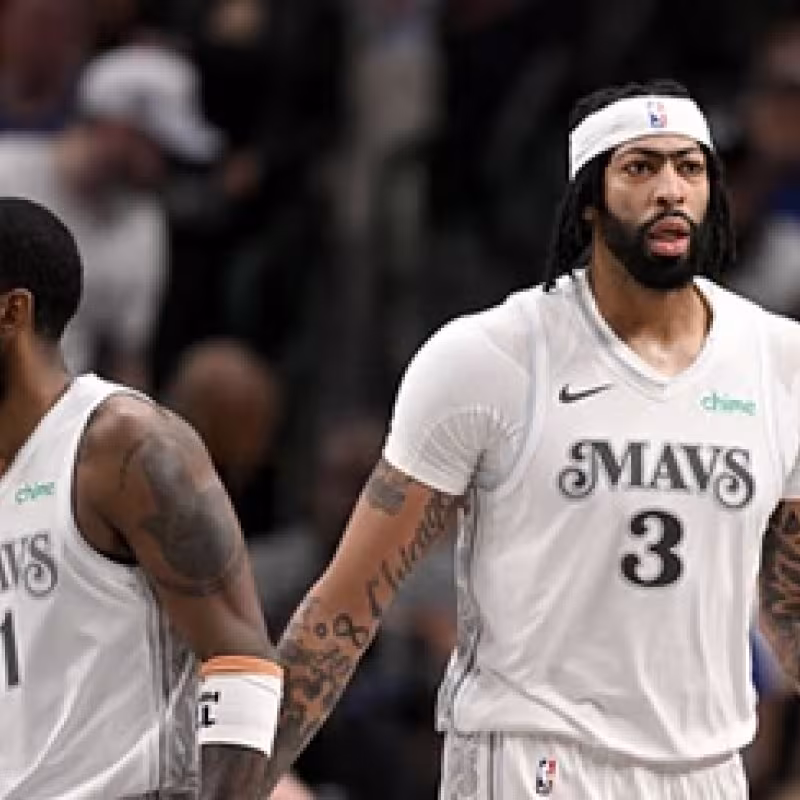 Anthony Davis, estrella de Dallas Mavericks.