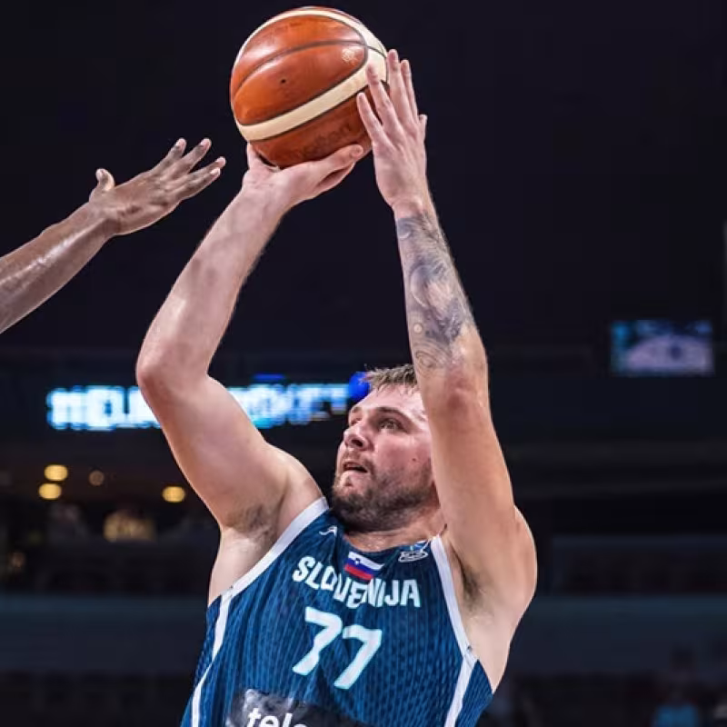 Luka Doncic, estrella de Eslovenia.
